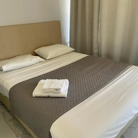 Pals Pefkos Pefki (Rhodes)